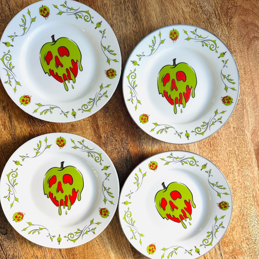 Poison Apple Disney Dessert Plates - Set of 4